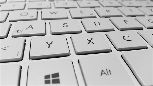 Quels sont les différents types de claviers destinés aux ordinateurs??