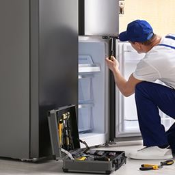 Jonathan : technicien de maintenance  à Château-Thierry (02400)