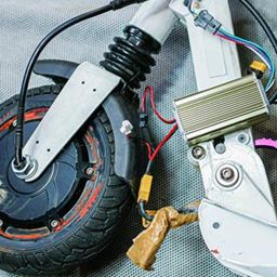 Samy Kourda : répare vos trottinettes électriques dans l'Isère