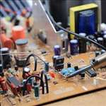 Monique : réparation de circuit électronique dans les Pays de la Loire