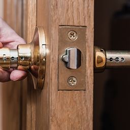 Imad : réparation de porte d'entrée dans l'Isère