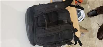 Voici un exemple d'un sac à dos de randonnée à réparer