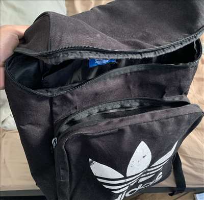 Voici un exemple d'un sac à dos à réparer