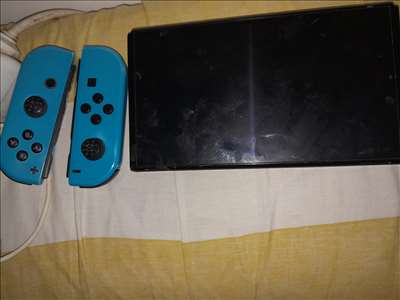 Voici un exemple d'une Switch lite à réparer