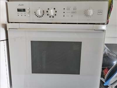 Voici un exemple d'un four à convection électrique à réparer