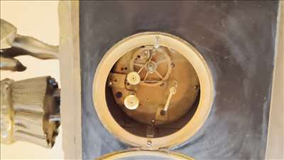 Annonce pour réparer une horloge ancienne