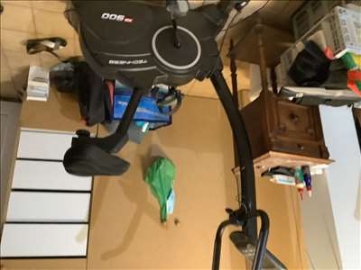 Voici un exemple d'un vélo de cardio-training à réparer