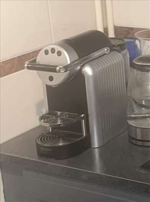 Exemple d'une machine à café à dosettes individuelles à restaurer