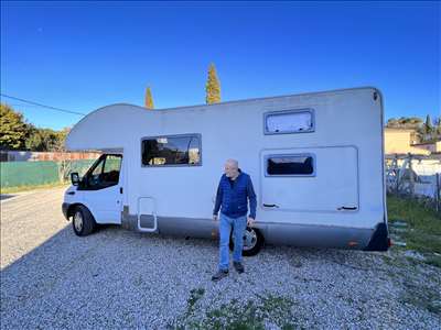 Voici un exemple d'une structure externe auto à réparer