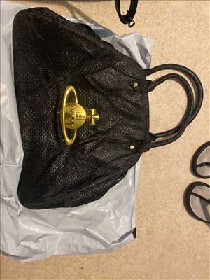 Voici un exemple d'un accessoire de designer à réparer