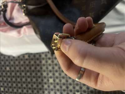 Exemple d'un sac de luxe à restaurer