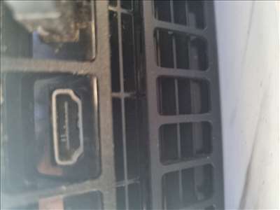 Voici un exemple d'une Sony PS4 à réparer