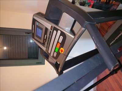 Exemple d'un tapis roulant à restaurer