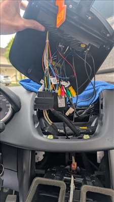 Annonce pour réparer un autoradio