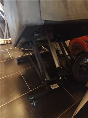 Voici un exemple d'un canapé modulaire à réparer