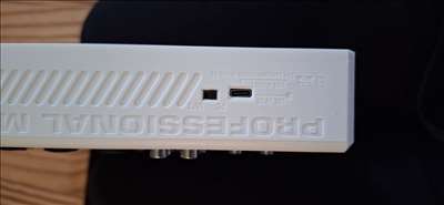 Voici un exemple d'une console audio à réparer