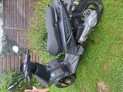 Voici un exemple d'un motoscooter à réparer