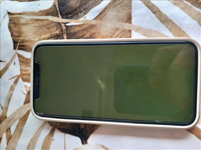 Voici un exemple d'une surface d'affichage d'iPhone à réparer