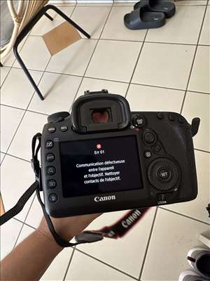 Exemple d'un objectif d'appareil photo à restaurer