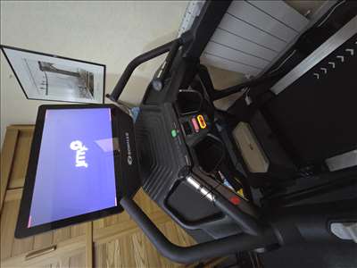 Voici un exemple d'un appareil de course à réparer
