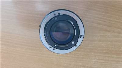Voici un exemple d'un objectif optique à réparer