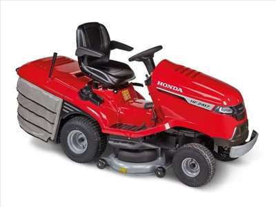 Exemple d'une tondeuse à gazon tracteur à restaurer