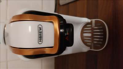 Voici un exemple d'une machine à café moderne à réparer