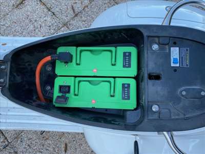 Voici un exemple d'un motoscooter à réparer