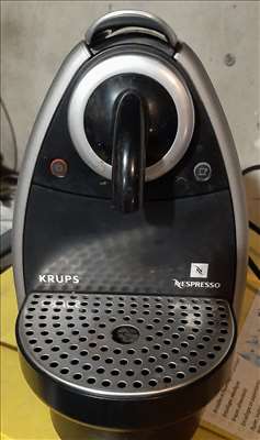 Voici un exemple d'une machine à café moderne à réparer