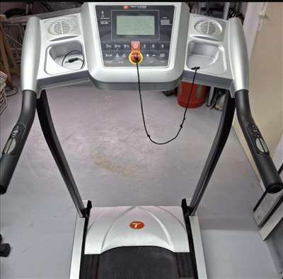 Voici un exemple d'un appareil de course à réparer