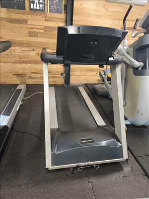 Exemple d'un tapis roulant à restaurer