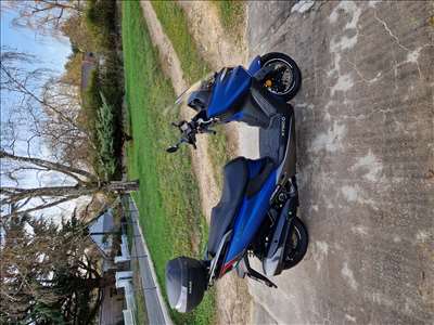 Voici un exemple d'un motoscooter à réparer