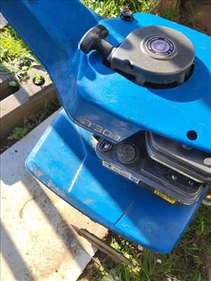 Voici un exemple d'une bineuse motorisée à réparer