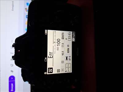 Annonce pour réparer un appareil photo reflex