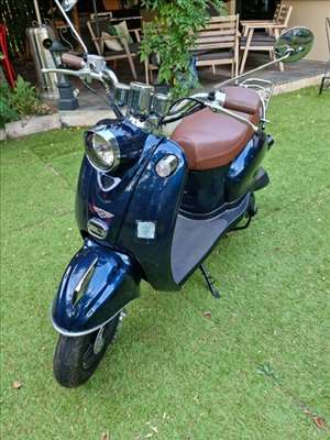 Voici un exemple d'un scooter 50cc à réparer