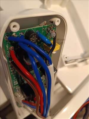 Voici un exemple d'un appareil de chauffage électrique à réparer