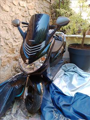 Voici un exemple d'un scooter 50cc à réparer