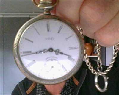 Voici un exemple d'une montre de col à réparer