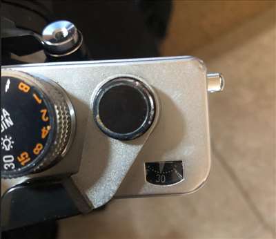 Annonce pour réparer un appareil photo argentique