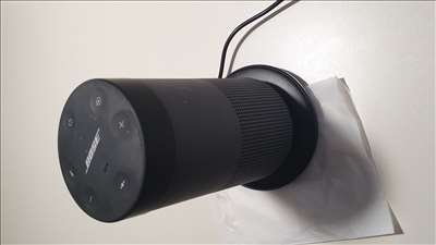 Voici un exemple d'une enceinte de sonorisation à réparer