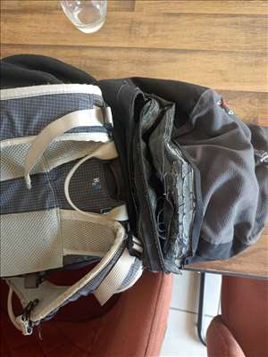 Voici un exemple d'un sac à dos de randonnée à réparer