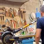 Electrique Extreme 66 : réparation de bicyclette dans les Pyrénées Orientales