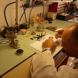 Fred Horloger Réparateur