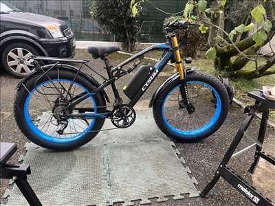 Photo de réparation de vélo n°10486 à Meyzieu par le réparateur Rvh