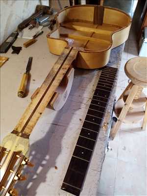 Photo de réparation d'instruments de musique n°11310 à Digne-les-Bains par le réparateur Onde De Bois