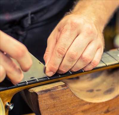 Photo de réparation d'instruments de musique n°1146 à Vienne par le réparateur Eva Musique