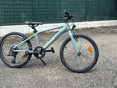Photo de réparation de vélo n°11806 à Meyzieu par le réparateur Rvh