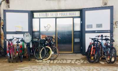 Photo de réparation de vélo n°1218 à Nantes par le réparateur SCOP SARL ATELIER DE LA POULE NOIRE