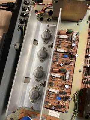 Photo de réparation de matériel hifi n°13406 à Saint-Fargeau-Ponthierry par le réparateur Frédéric