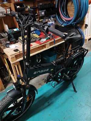 Photo de réparation de bicyclette n°13635 dans le département 30 par J Bikes